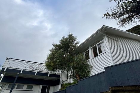 Photo of property in 18 Karachi Crescent, Khandallah, Wellington, 6035