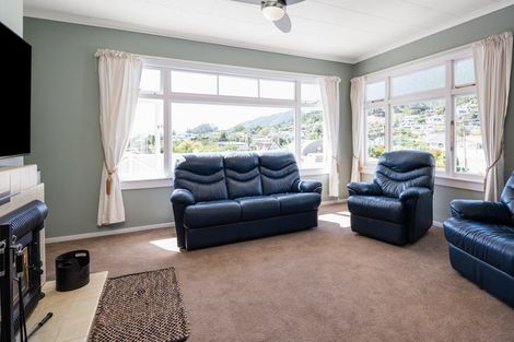 Photo of property in 9 Lincoln Street, Picton, 7220