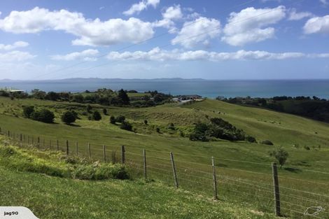 Photo of property in 49 Spicer Road, Cable Bay, 0420