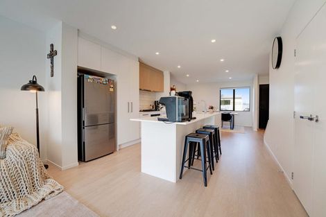 Photo of property in 6 George Cole Lane, Takanini, 2112