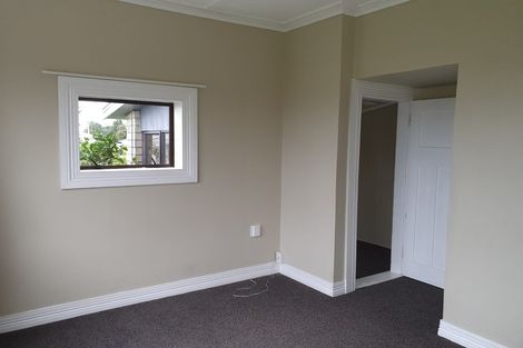 Photo of property in 38 Ngaio Street, Strandon, New Plymouth, 4312