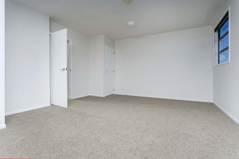 Photo of property in 420/18 Sunnyhaven Avenue, Beach Haven, Auckland, 0626
