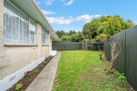 Photo of property in 309b Wellington Road, Wainuiomata, Lower Hutt, 5014