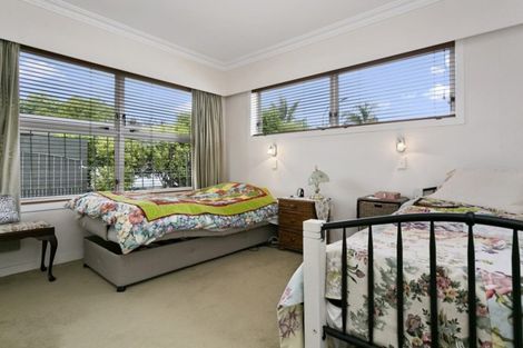 Photo of property in 5 Woodstock Crescent, Leamington, Cambridge, 3432