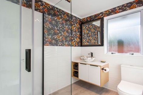 Photo of property in 2/63 Lonsdale Street, New Brighton, Christchurch, 8083