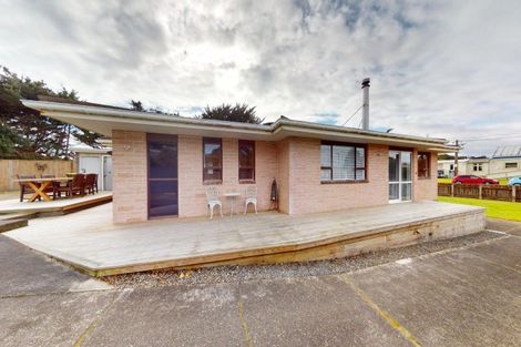 Photo of property in 135 Rua Avenue, Waitarere Beach, Levin, 5510