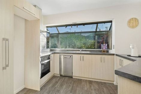 Photo of property in 12 Beauford Place, Parklands, Christchurch, 8083