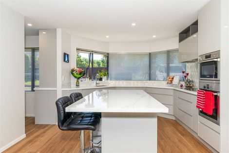 Photo of property in 66 Queens Avenue, Waikuku Beach, 7402