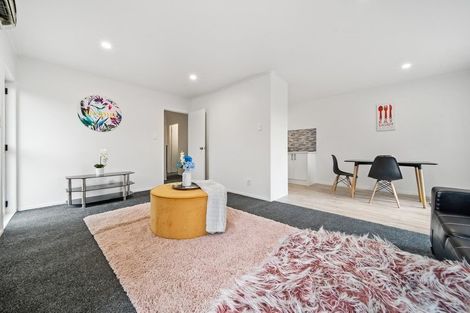 Photo of property in 1/3 Sparrow Place, Weymouth, Auckland, 2103