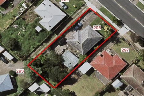 Photo of property in 295 Bairds Road, Otara, Auckland, 2023