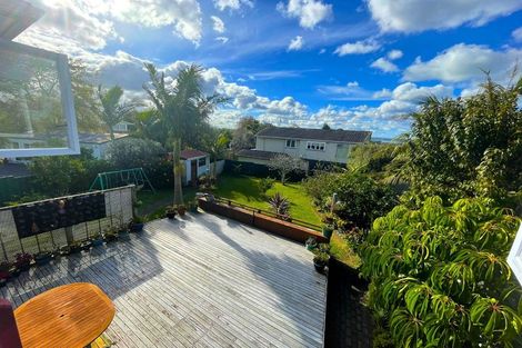 Photo of property in 8 Divich Avenue, Te Atatu South, Auckland, 0610