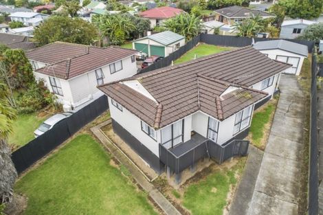 Photo of property in 12 Hoturoa Place, Manurewa, Auckland, 2102