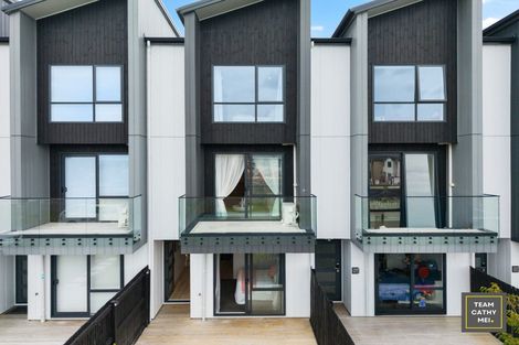 Photo of property in 6 Papa Takaro Lane, Flat Bush, Auckland, 2019