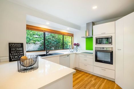 Photo of property in 1/29 Radiata Lane, Chatswood, Auckland, 0626