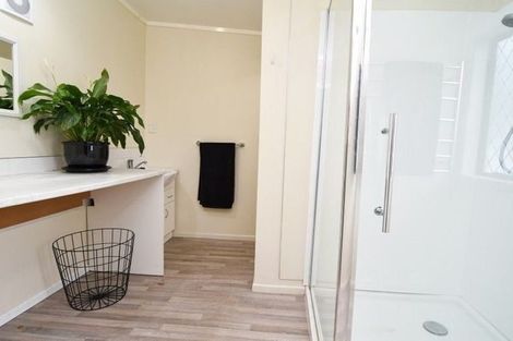 Photo of property in 4 Wakelin Street, Carterton, 5713