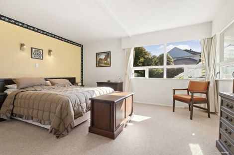 Photo of property in 16 Tai Paku Paku Road, Karaka Bays, Wellington, 6022