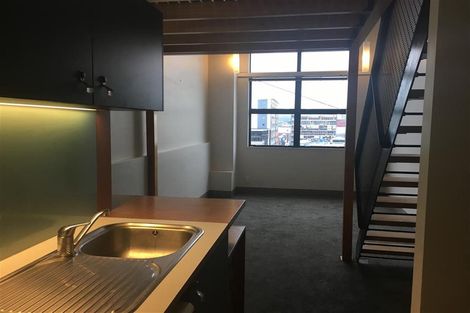 Photo of property in Urbane Apartments, 27/29 Webb Street, Mount Cook, Wellington, 6011