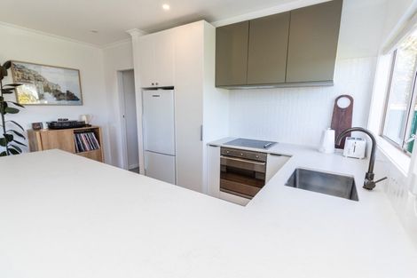 Photo of property in 2a Downing Street, Crofton Downs, Wellington, 6035