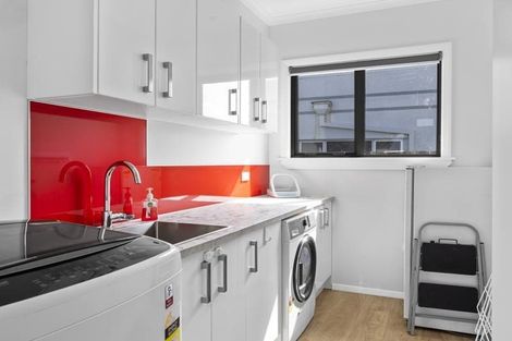 Photo of property in 11 Tasman Street, Opunake, 4616