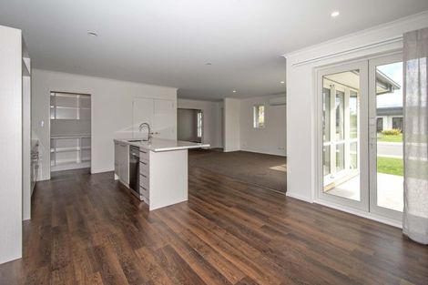 Photo of property in 31 Tara Crescent, Woodend, 7610