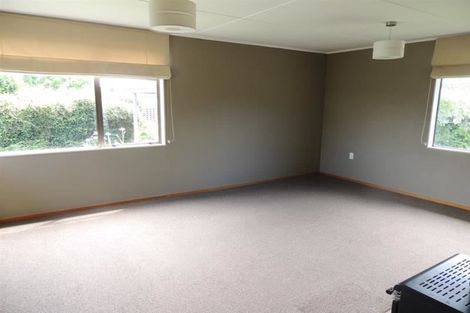 Photo of property in 74 Atherfold Crescent, Greenmeadows, Napier, 4112