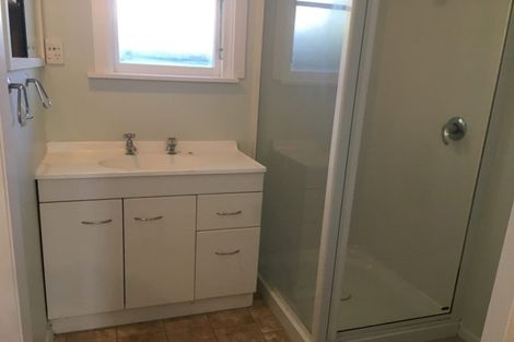 Photo of property in 10 Bevington Street, Avonhead, Christchurch, 8042