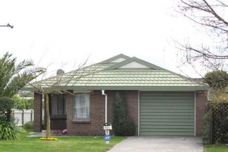 Photo of property in 2/42 Middle Road, Havelock North, 4130