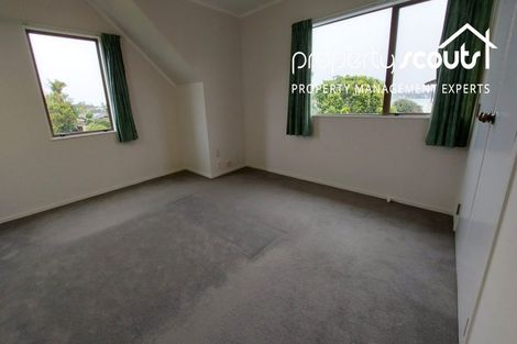 Photo of property in 2/14 Bramley Drive, Farm Cove, Auckland, 2012