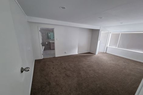 Photo of property in 466 Taupaki Road, Kumeu, 0892