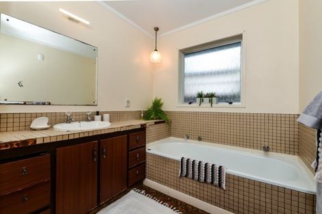 Photo of property in 12 Vincent Place, Dinsdale, Hamilton, 3204