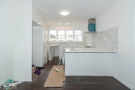 Photo of property in 41 Manuka Road, Bayview, Auckland, 0629