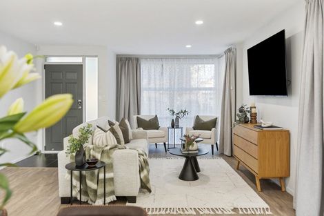 Photo of property in 12 Phar Lap Crescent, Takanini, 2112