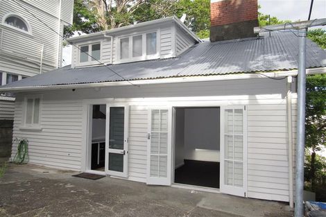 Photo of property in 370 The Terrace, Te Aro, Wellington, 6011