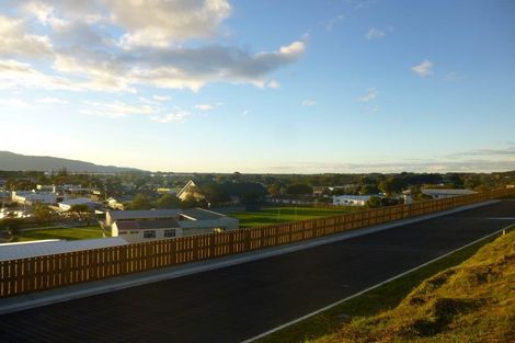 Photo of property in 37 Ruapehu Street, Paraparaumu, 5032