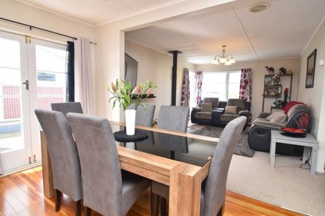 Photo of property in 14 Bethune Street, Featherston, 5710