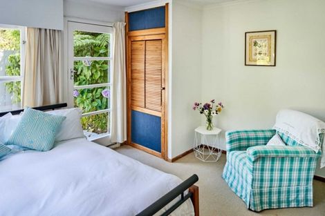 Photo of property in 37 Kotari Road, Days Bay, Lower Hutt, 5013