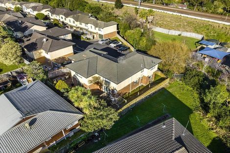 Photo of property in 16/2 Arawa Street, New Lynn, Auckland, 0600