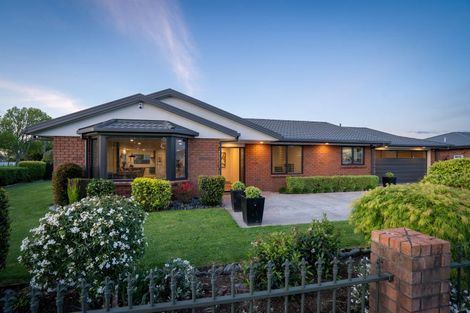 Photo of property in 2 Princes Street, Cambridge, 3434