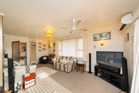 Photo of property in 69 Dundas Road, Sanson, 4817