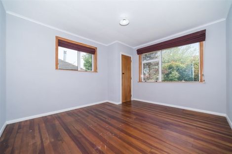 Photo of property in 2 Belfast Place, Roslyn, Palmerston North, 4414