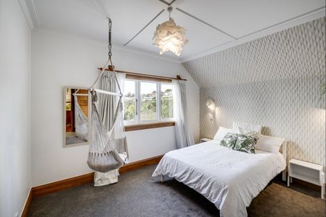 Photo of property in 1 Lambton Road, Hospital Hill, Napier, 4110