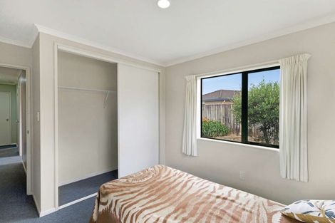 Photo of property in 18 Liddesdale Place, Papakura, 2110