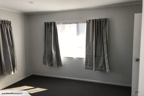 Photo of property in 23 Addison Drive, Glendene, Auckland, 0602