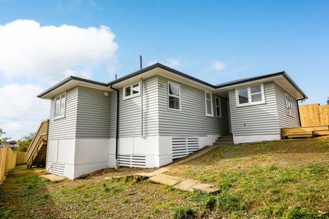 Photo of property in 23 Cumberland Grove, Cannons Creek, Porirua, 5024