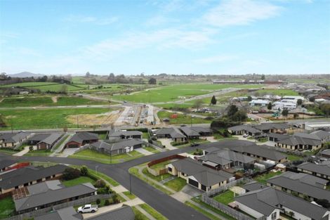 Photo of property in 4 Waltham Place, Rototuna North, Hamilton, 3210