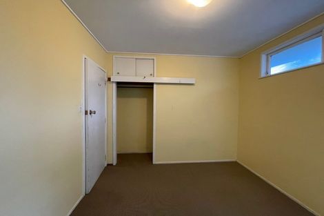 Photo of property in 17 Ellice Road, Totara Vale, Auckland, 0629