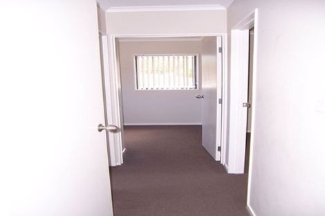 Photo of property in 45 Sunline Avenue, Massey, Auckland, 0614