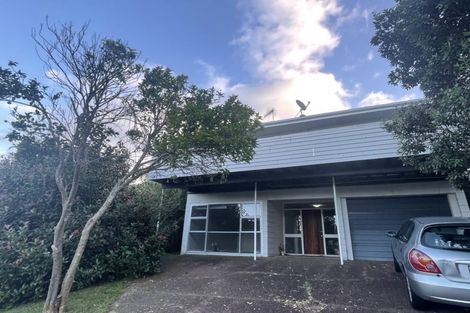 Photo of property in 28 Gretel Place, Hillcrest, Auckland, 0627