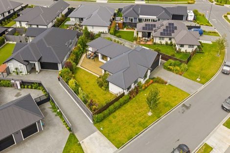 Photo of property in 41 Watkins Drive, Rangiora, 7400