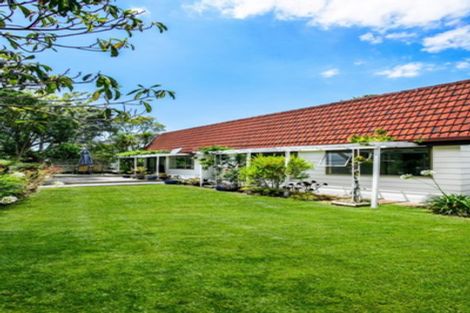 Photo of property in 14 John Downs Drive, Browns Bay, Auckland, 0630